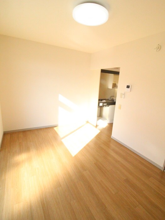 メゾンラフォーレの物件内観写真