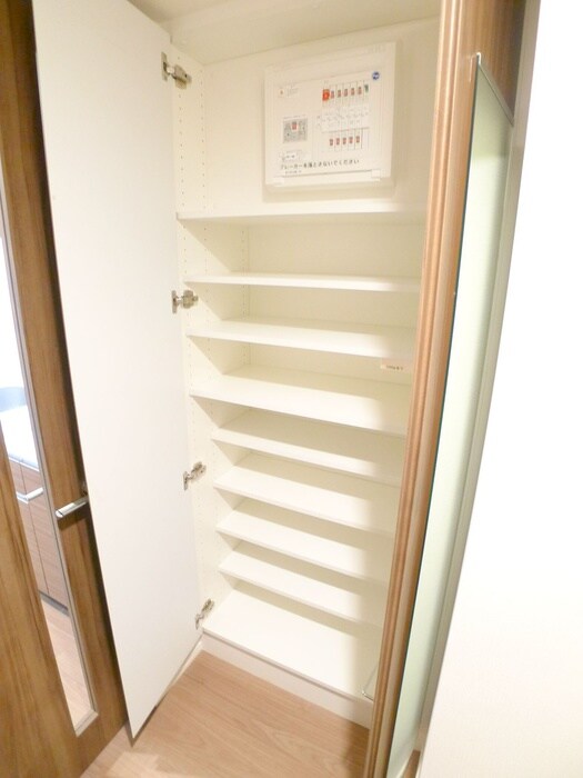 オーパスホームズ南行徳の物件内観写真