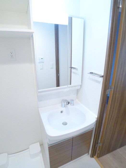 オーパスホームズ南行徳の物件内観写真