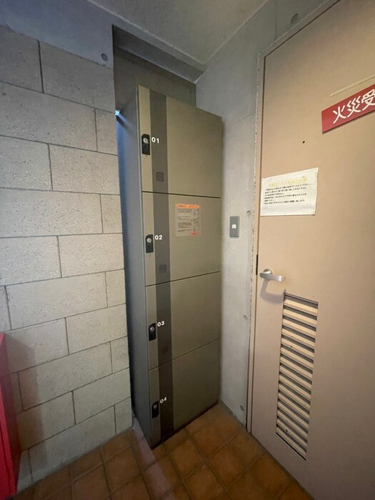 サンバレー上大岡Ⅶの物件外観写真