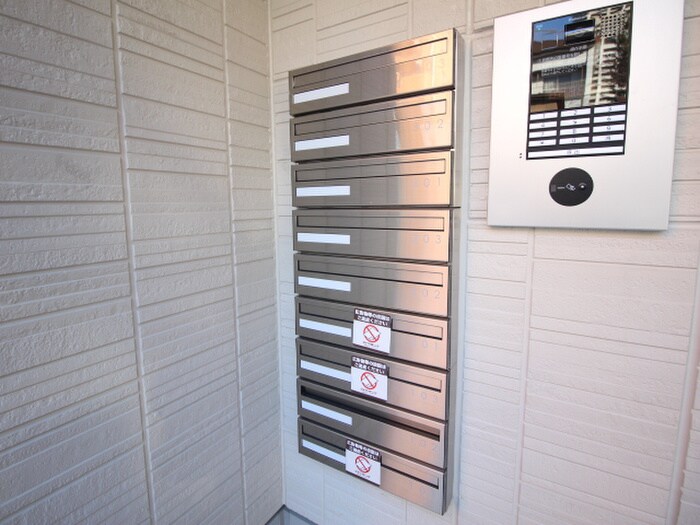 サリジェ宮町の物件外観写真