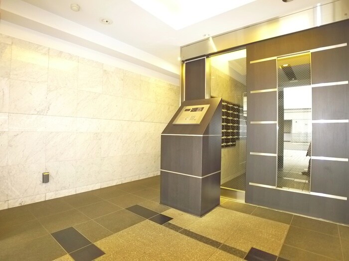 メインテラス上野の物件外観写真