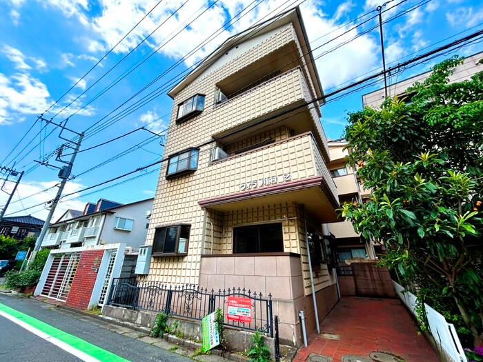 ヴィラ川村２の物件外観写真