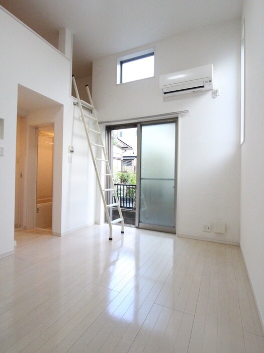 フロ－ラ共和の物件内観写真