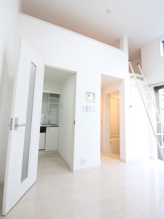 フロ－ラ共和の物件内観写真