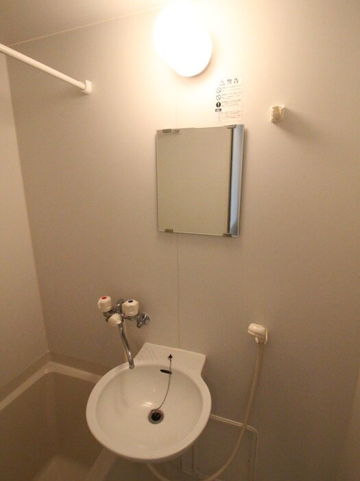 フロ－ラ共和の物件内観写真