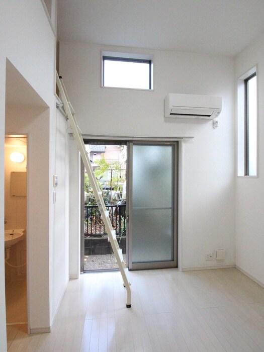 フロ－ラ共和の物件内観写真