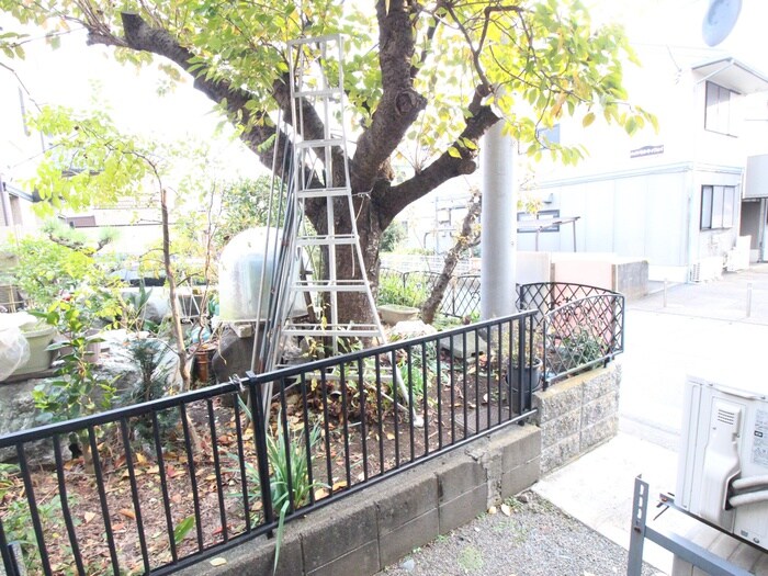 フロ－ラ共和の物件内観写真