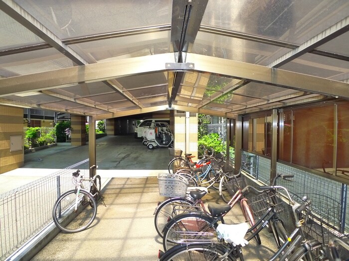 千寿ピアの物件外観写真