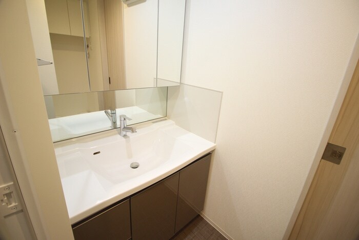 コンフォリア滝野川の物件内観写真