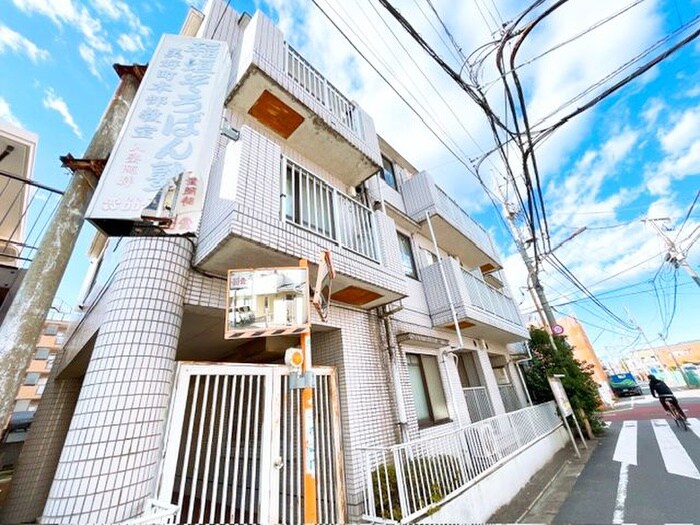 カルムの物件外観写真