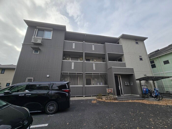 アムールの物件外観写真