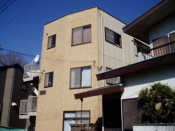 テラス・カトレアの物件外観写真