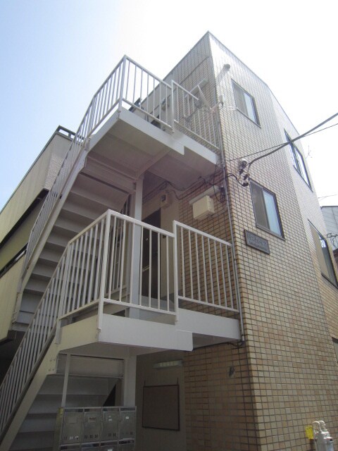 テラス・カトレアの物件外観写真