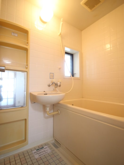 メープルハウスＡ館の物件内観写真