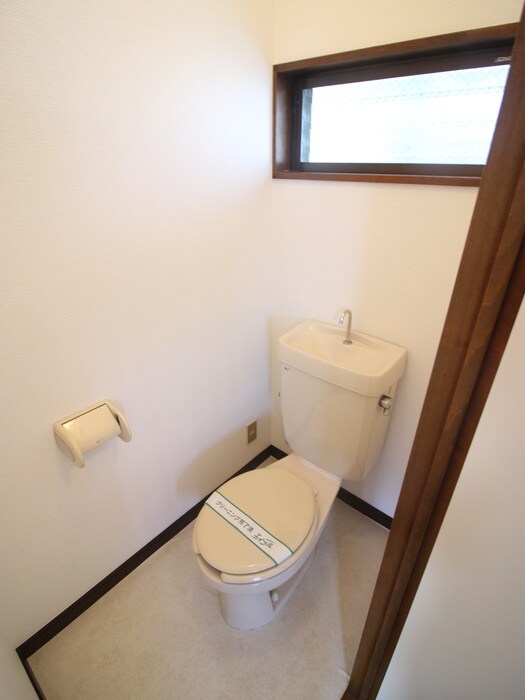 メープルハウスＡ館の物件内観写真