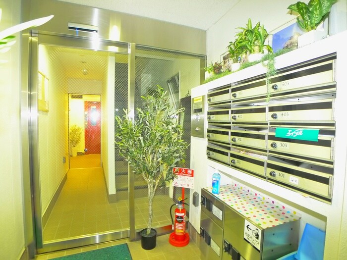 appartement ANJOの物件外観写真