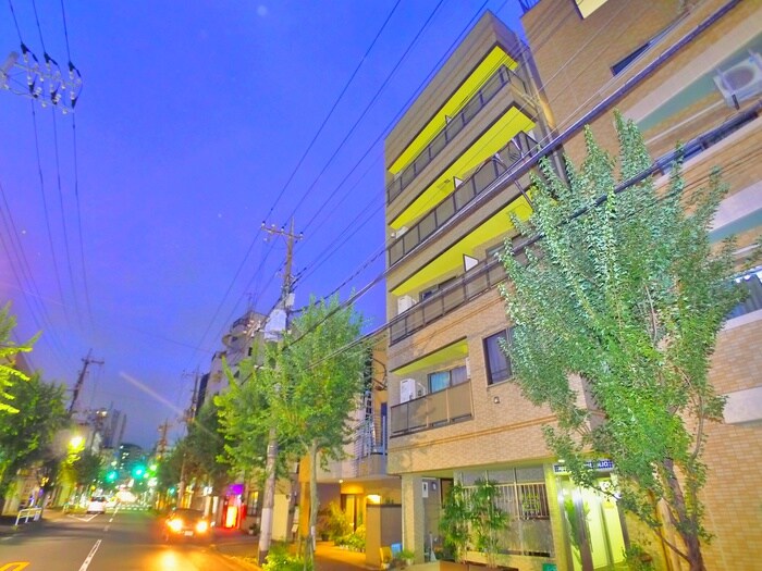 appartement ANJOの物件外観写真