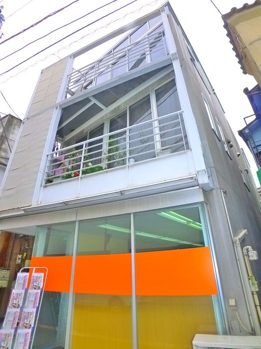 パインクラタの物件外観写真