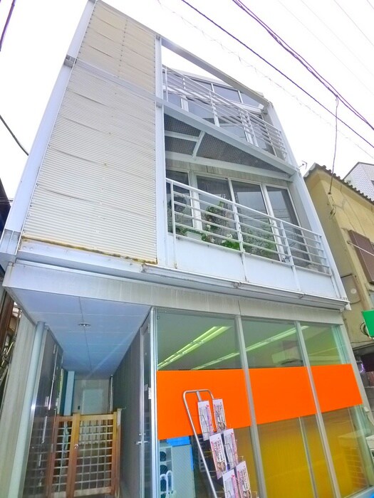 パインクラタの物件外観写真