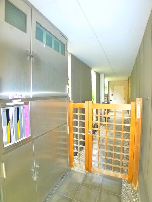 パインクラタの物件外観写真