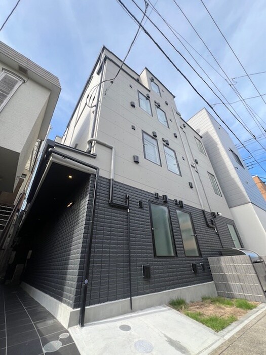 エクセラン南浦和の物件外観写真