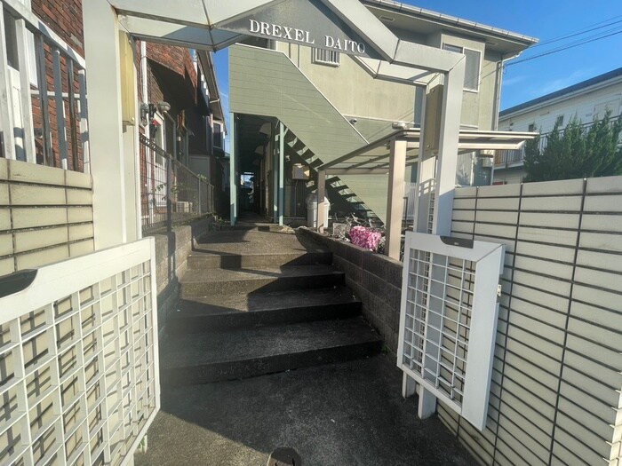 ドレクセル大東の物件外観写真