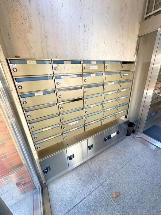 目白コンコルド（３Ｆ）の物件外観写真