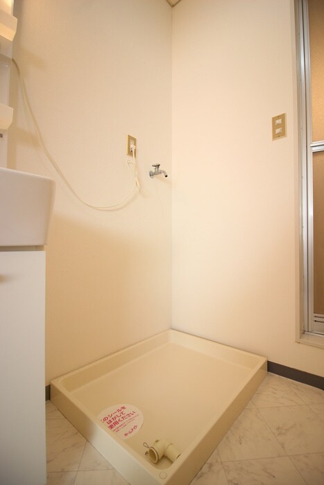 ｴｽﾃ-ﾄ山崎の物件内観写真