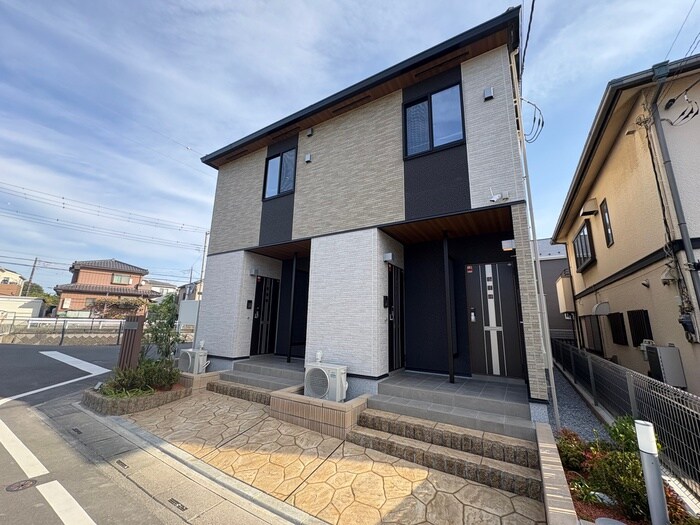 フルーヴの物件外観写真