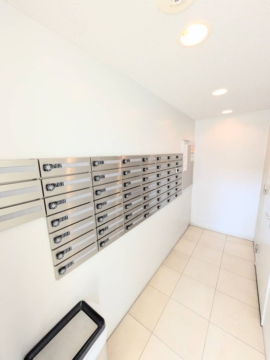 カスタリア市ヶ谷の物件外観写真