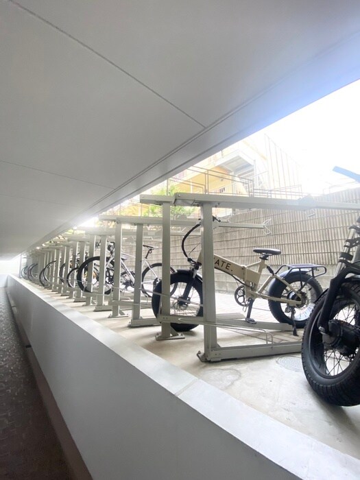 カスタリア市ヶ谷の物件外観写真