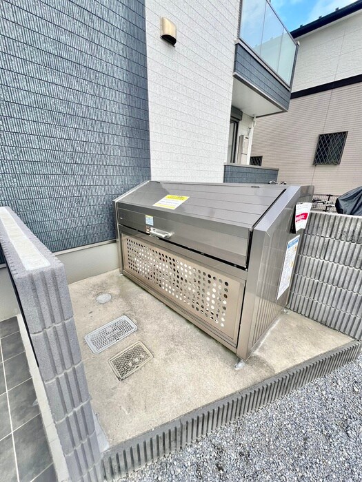 アクシ－ズ新都心の物件外観写真