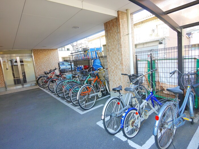 Ａｍｅｎｉｔｙ　Ｃｏｕｒｔの物件外観写真