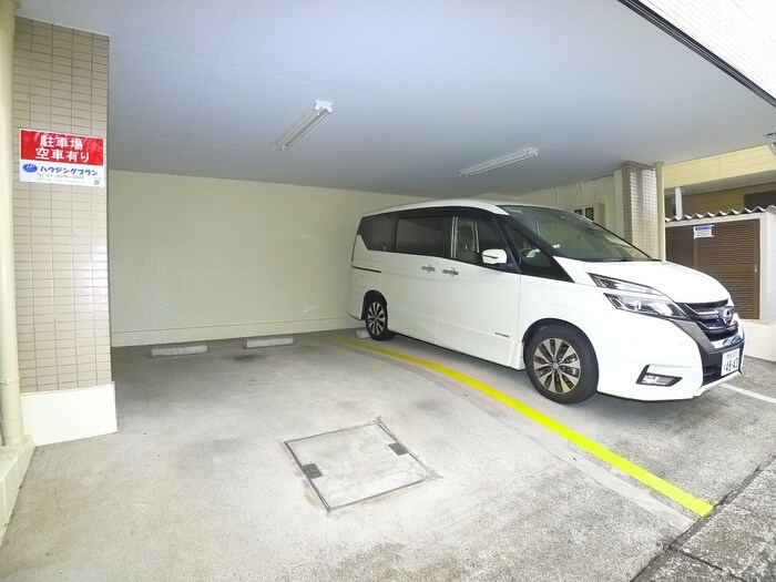 フローレンス新松戸の物件外観写真