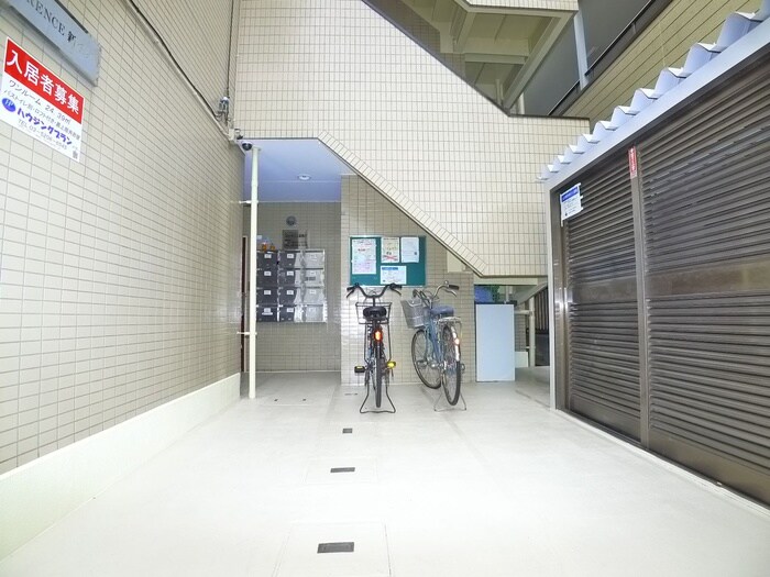 フローレンス新松戸の物件外観写真