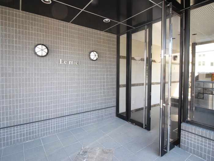 ルミエールの物件外観写真