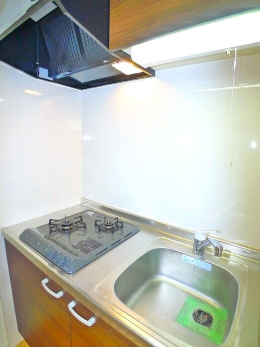 LEO弐拾六番館の物件内観写真