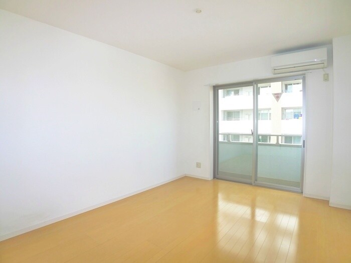 LEO弐拾六番館の物件内観写真