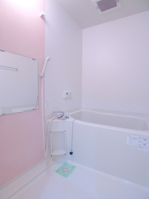 LEO弐拾六番館の物件内観写真