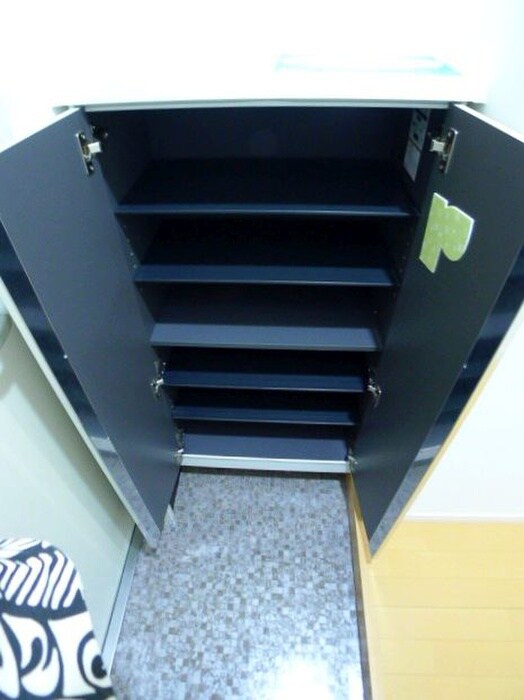 LEO弐拾六番館の物件内観写真