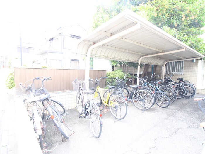 グラン・フロシャイムの物件外観写真