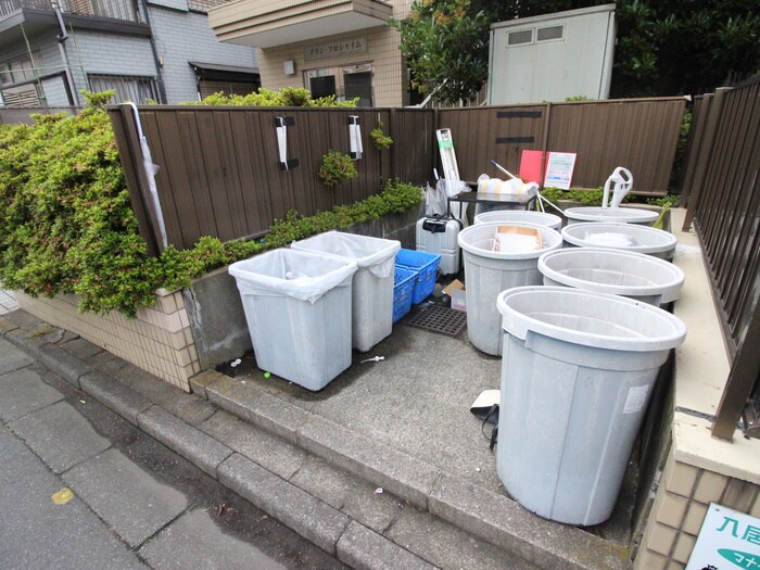 グラン・フロシャイムの物件外観写真