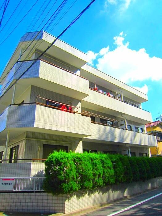 カ－サデ１６の物件外観写真