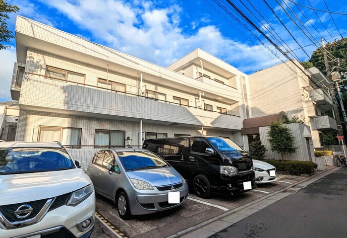 カ－サデ１６の物件外観写真