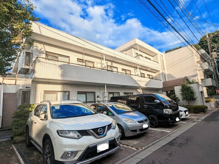 カ－サデ１６の物件外観写真