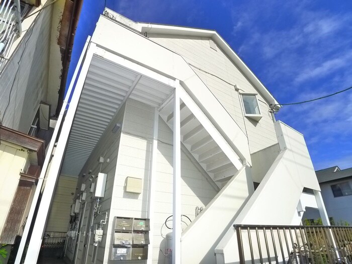 メゾンナトムの物件外観写真