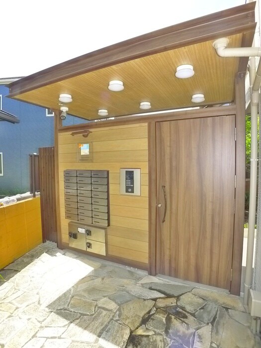 サンレジデンスの物件外観写真