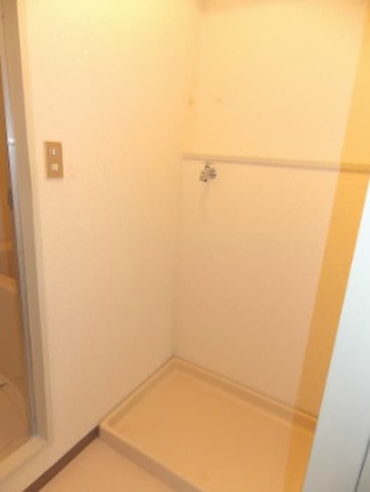 クレセント　トオヤマの物件内観写真