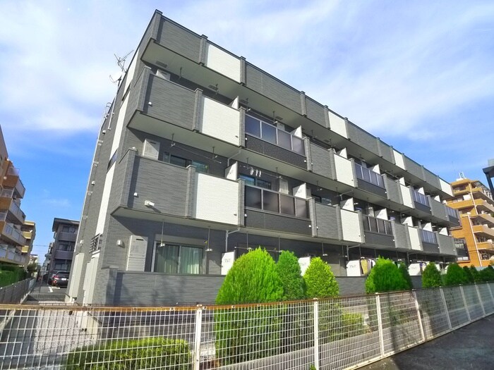 プラシードの物件外観写真